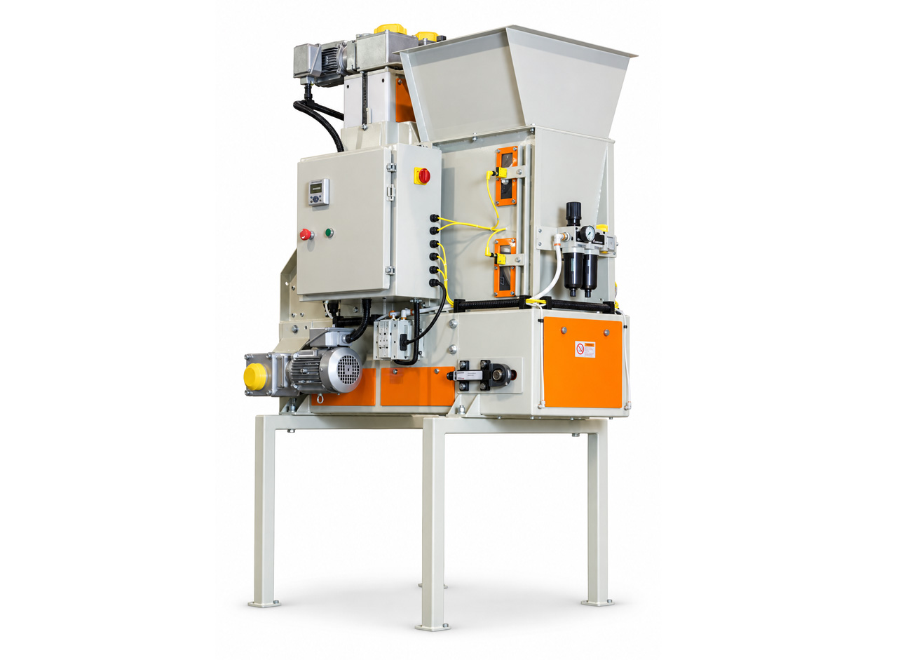 HC-2020 form fill seal machine on a white background